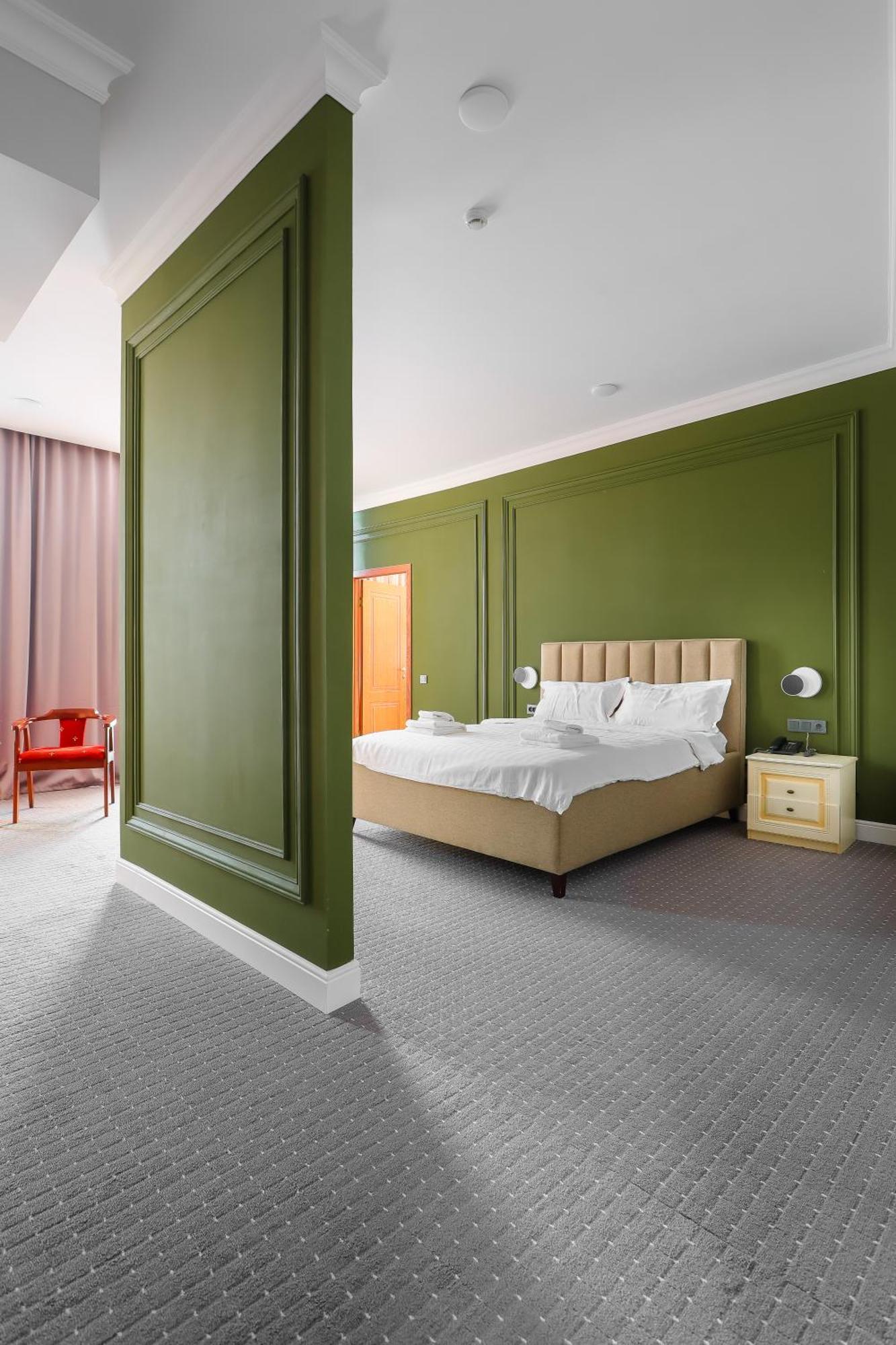 Grand Opera 4*