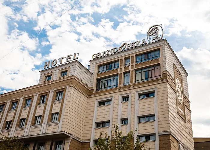 Grand Opera Hotel