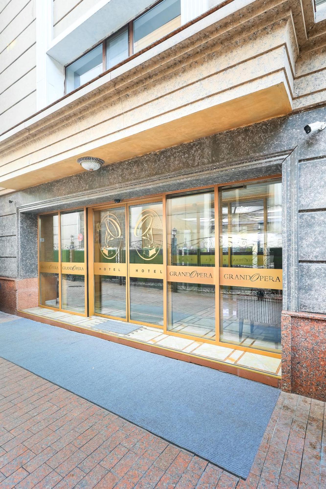 Grand Opera Hotel 4*